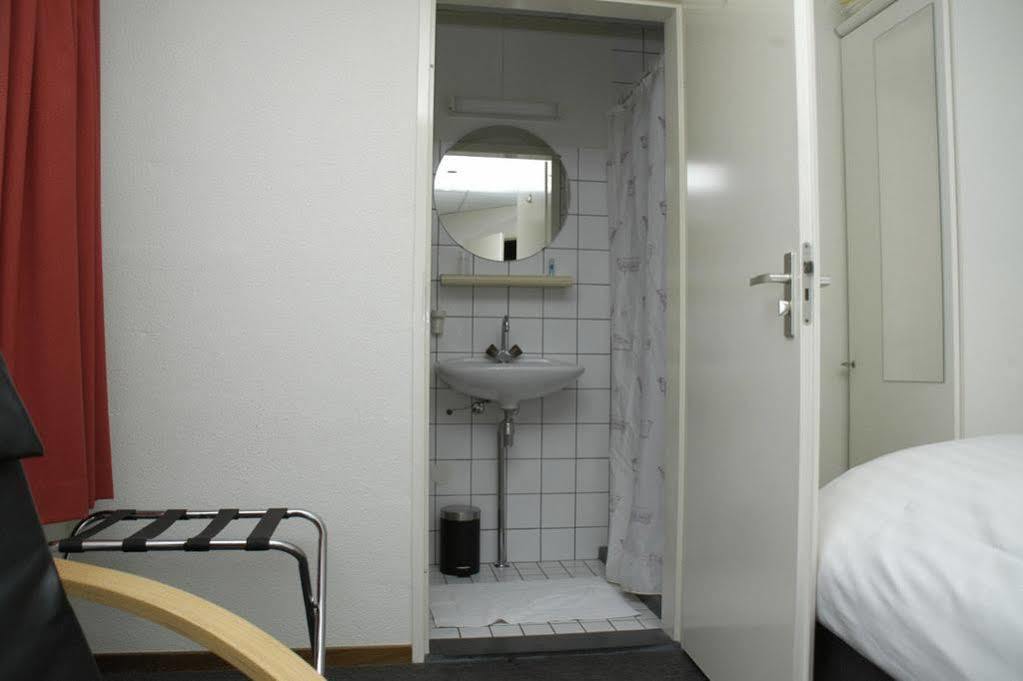 Hotel Triniteit แตร์นอยเชิน ภายนอก รูปภาพ