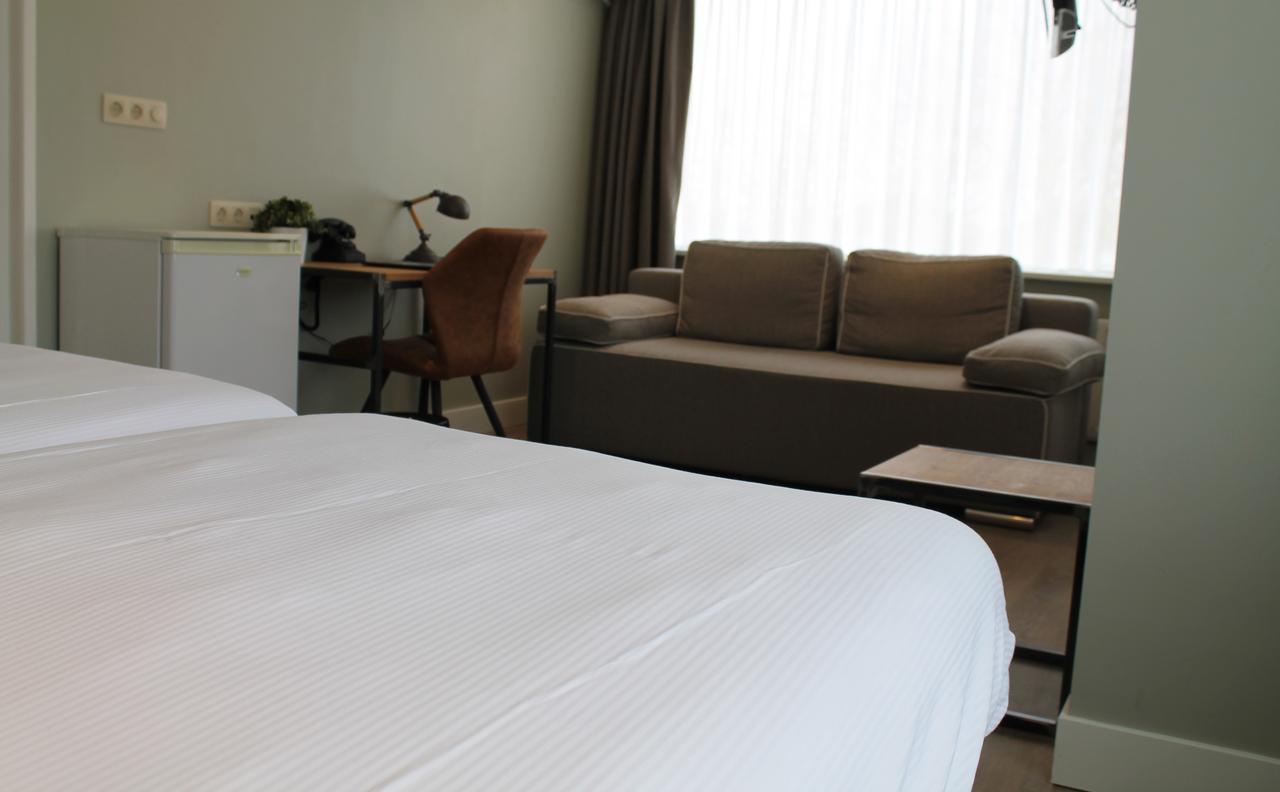 Hotel Triniteit แตร์นอยเชิน ภายนอก รูปภาพ
